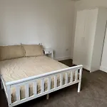 Spacious 2Br, Great Amenities, 16 Min To City