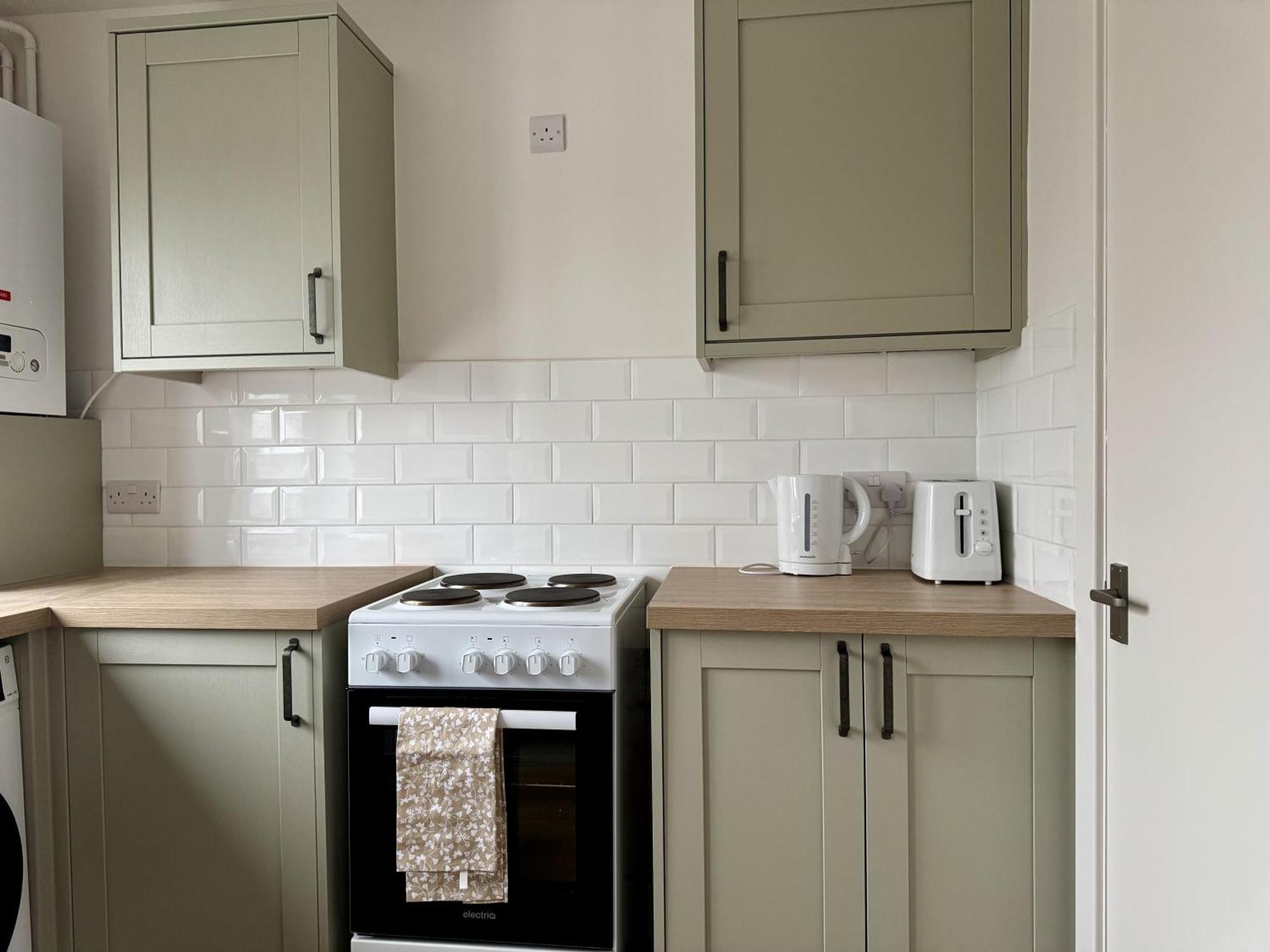Spacious 2br, Great Amenities, 16 Min To City * Londra